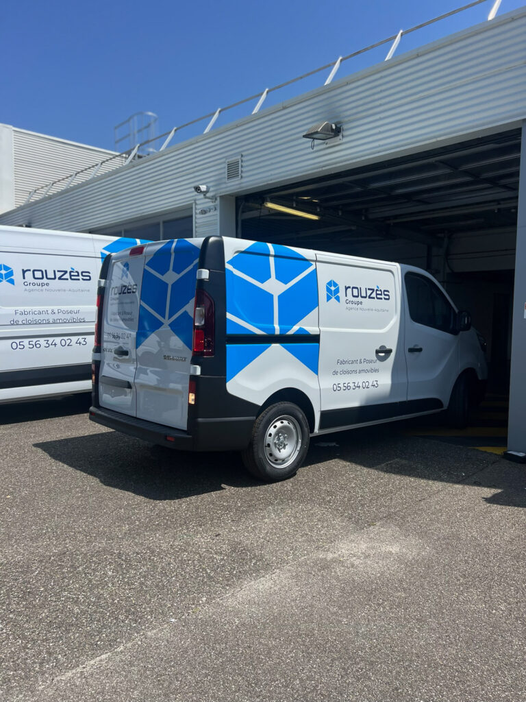 semi covering lettrage utilitaire flocage auto renault trafic