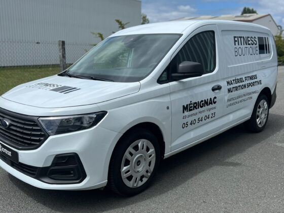 lettrage fourgon commerçe fitness flocage véhicule