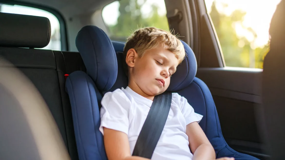 enfant siège arière lumière film solaire protection