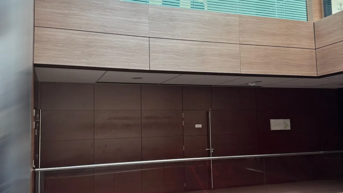 rénovation bardage bois hall film cover styl