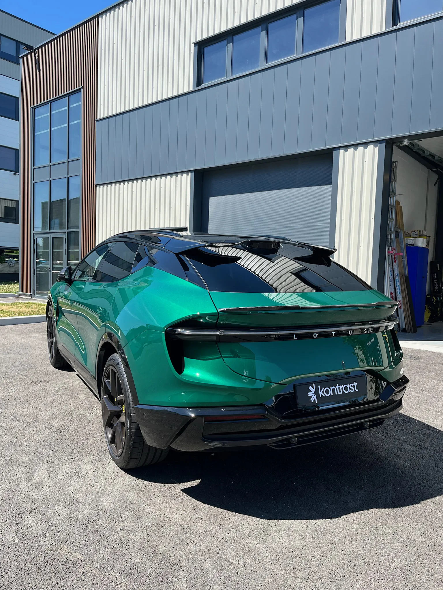 Vitres teintées Lotus Eletre Kontrast Bordeaux