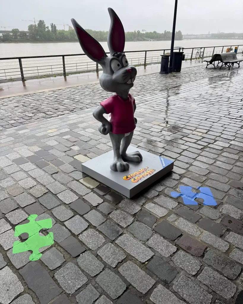 marquage au sol extérieur commerce retail bord'eau village ravensburger