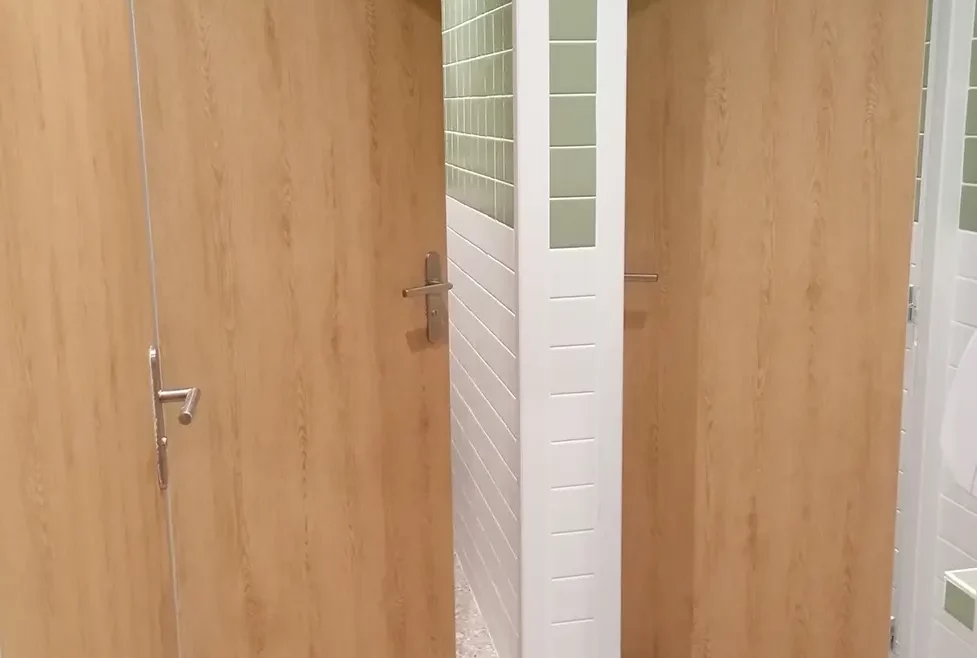 cover styl hotel hall toilette wc sanitaire rénovation sans travaux adhésif décoratif
