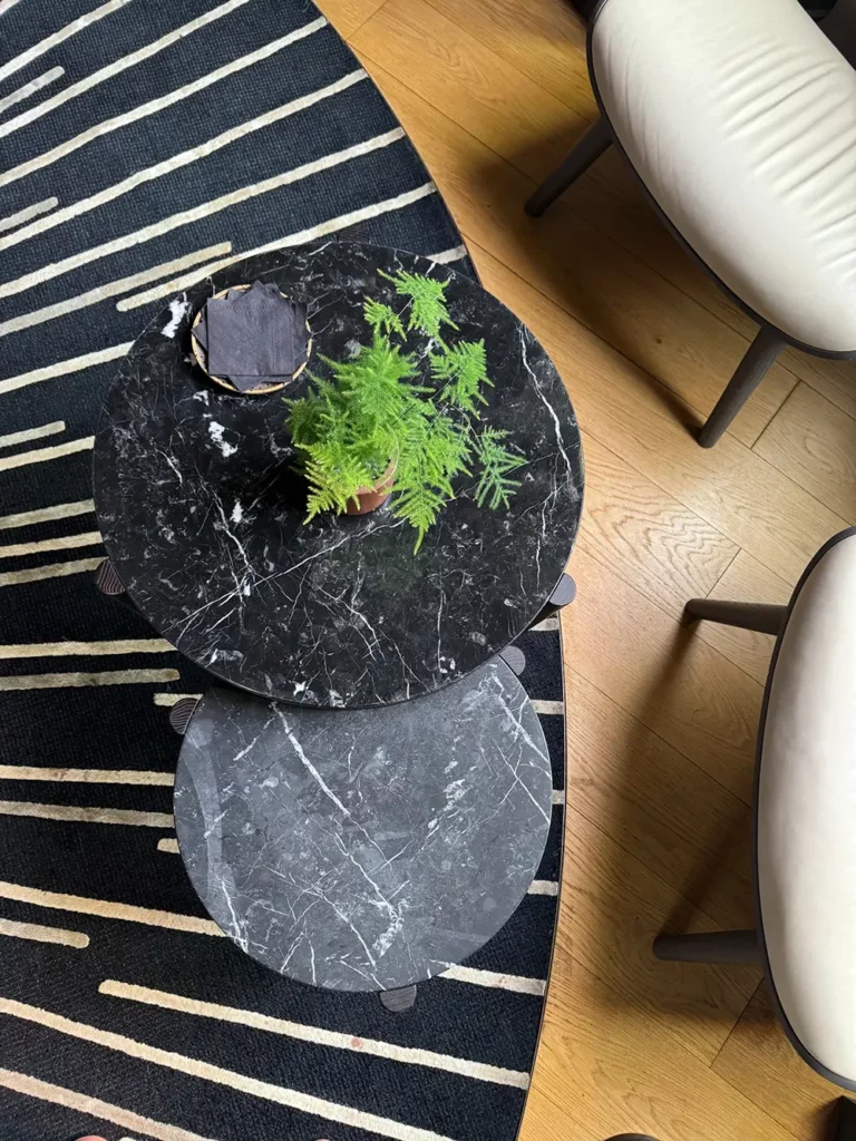 covering architectural mobilier table basse hotel restaurant cover styl